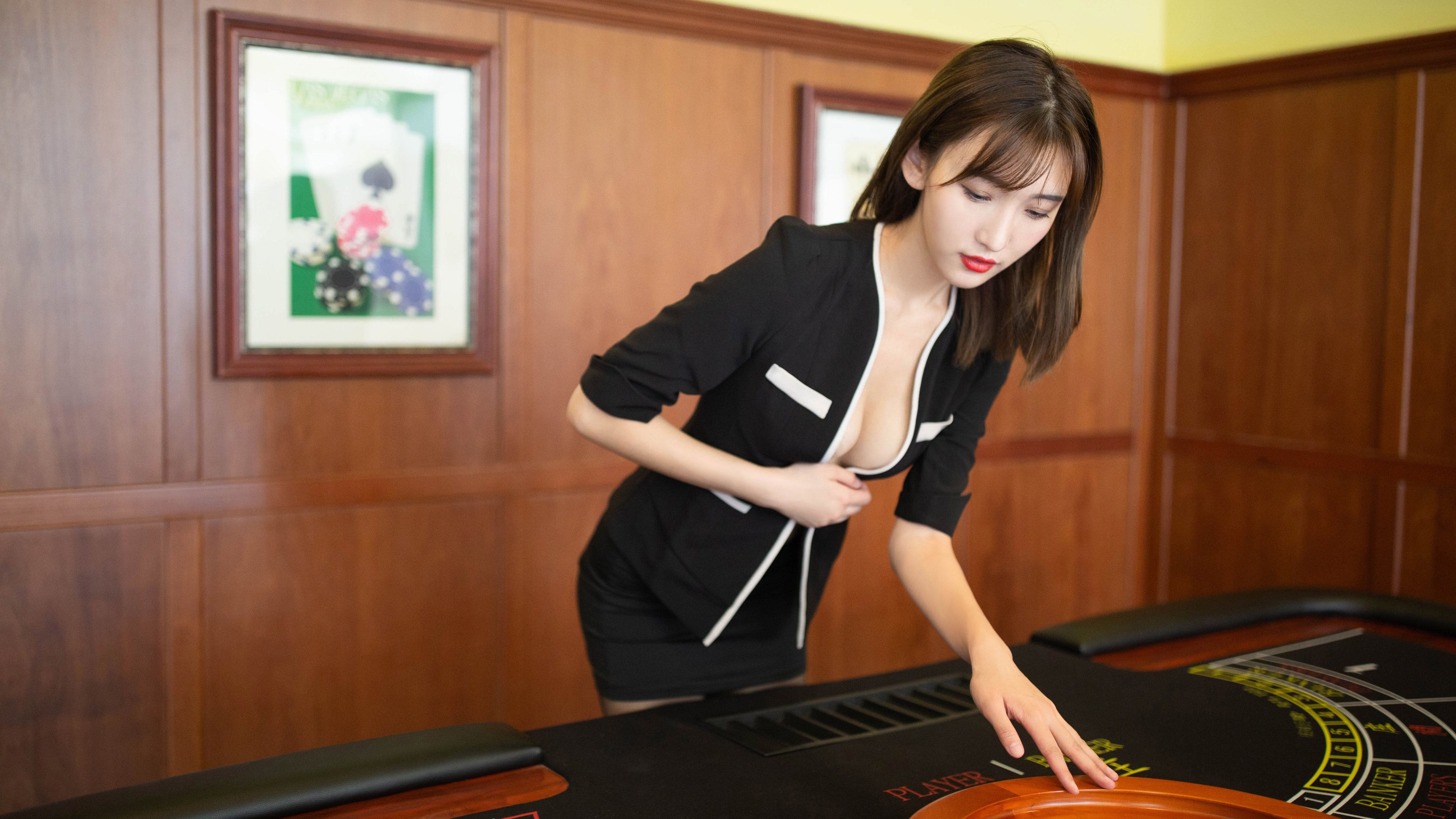 kaiyun体育综合-国际足球明星共同推动足球公益，助力青少年成长，国际足球明星名字